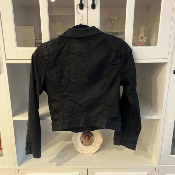 Black denim jacket. Size 4. - Picture 8 of 11